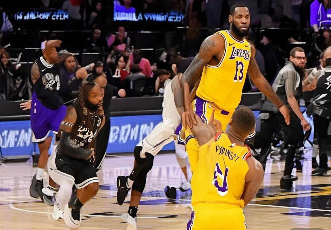 2019季前赛焦点：湖人篮网对决，球星闪耀战术对决(图1)